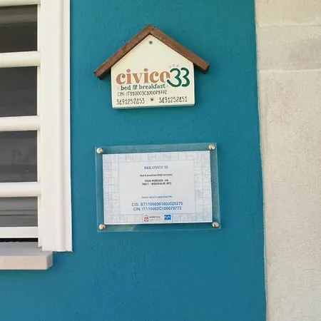 Civico 33
